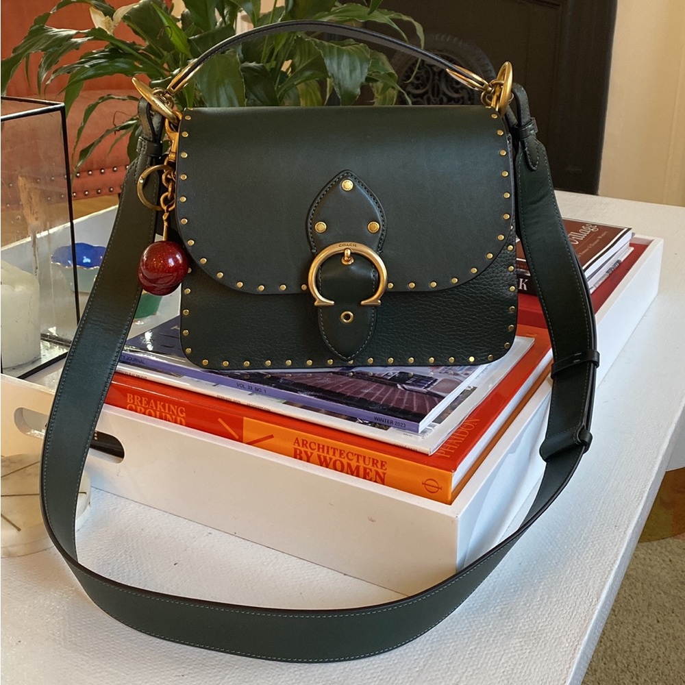 Coach beat bag in amazon green
